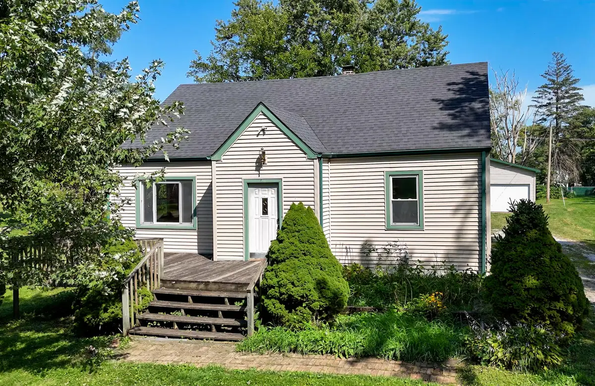 7501 Independence Street, Merrillville, IN 46410 - #1