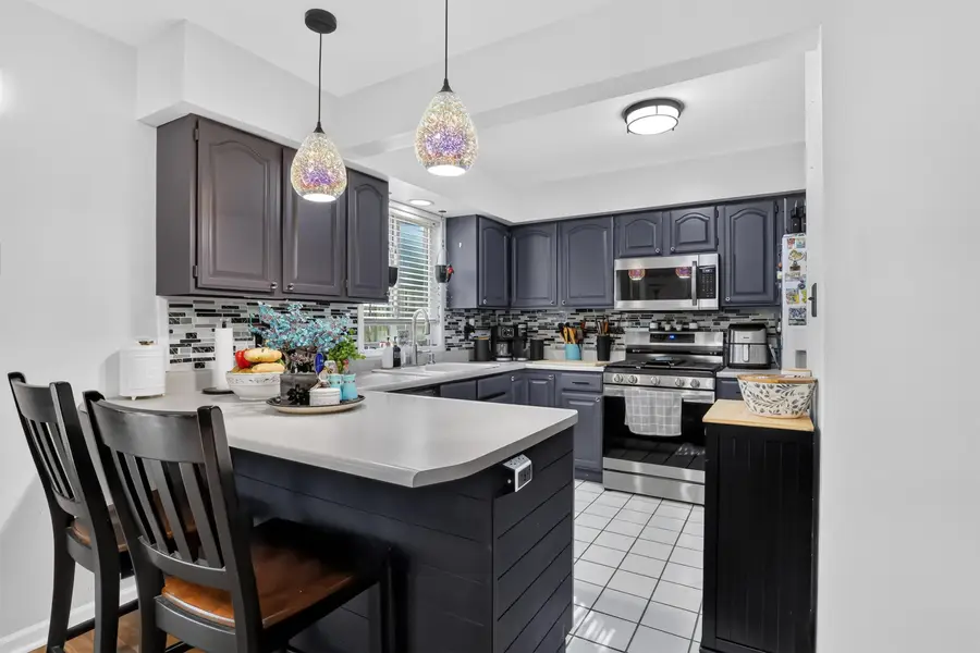 901 Beacon Drive, Hobart, IN 46342 - #2