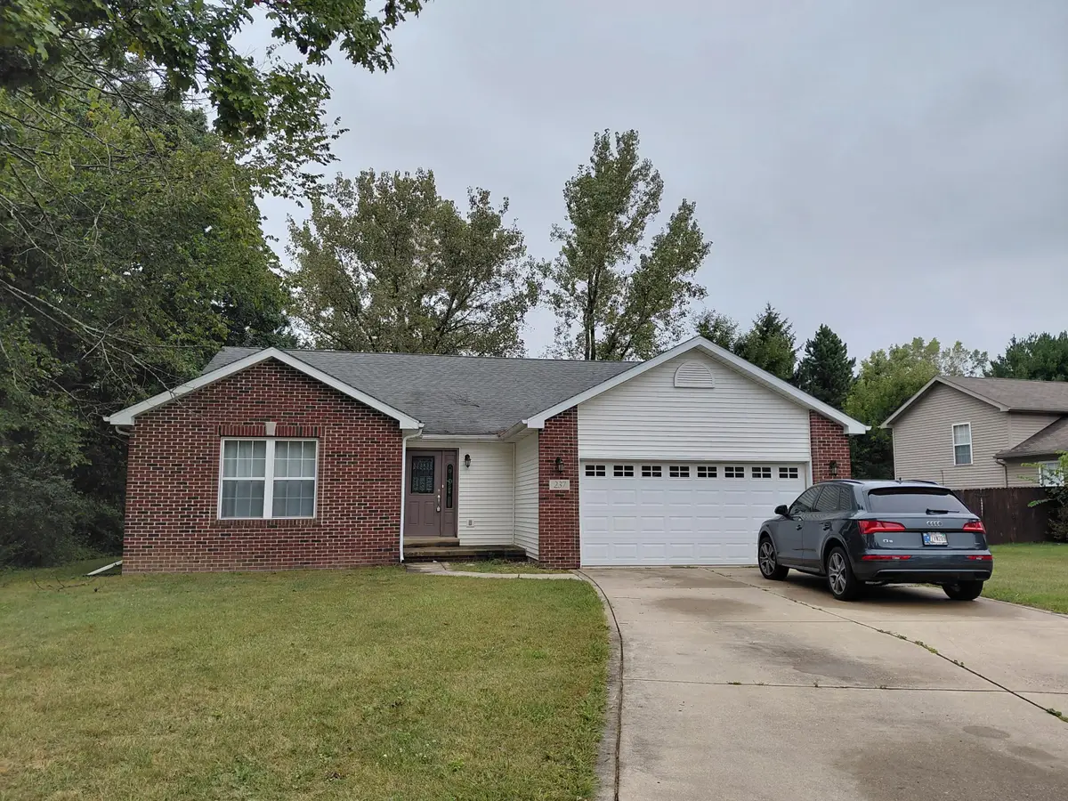 237 Vulpine Drive, Valparaiso, IN 46385 - #1