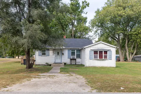 412 N Lincoln Street, Morocco, IN 47963