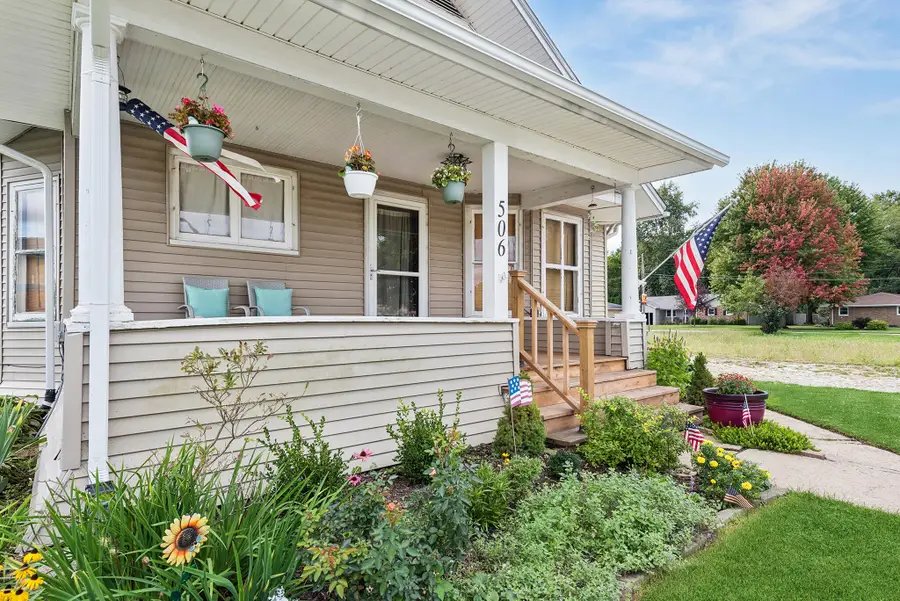 506 W 11th Street, La Porte, IN 46350 - #2