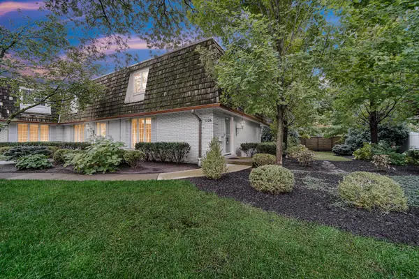 1326 Camellia Drive, Munster, IN 46321