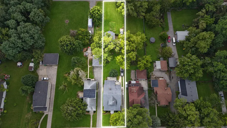 134 N Kelly Street, Hobart, IN 46342 - #3