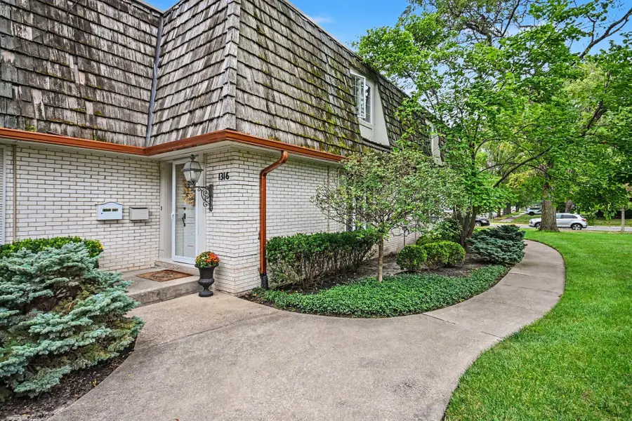 1316 Camellia Drive, Munster, IN 46321 - #3