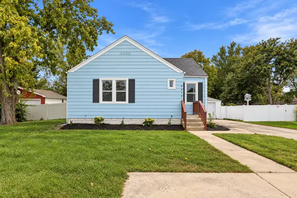 8412 W Taft Street, Merrillville, IN 46410