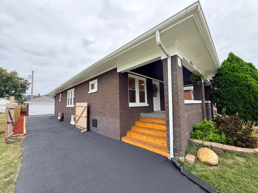 6824 Ontario Avenue, Hammond, IN 46323 - #3