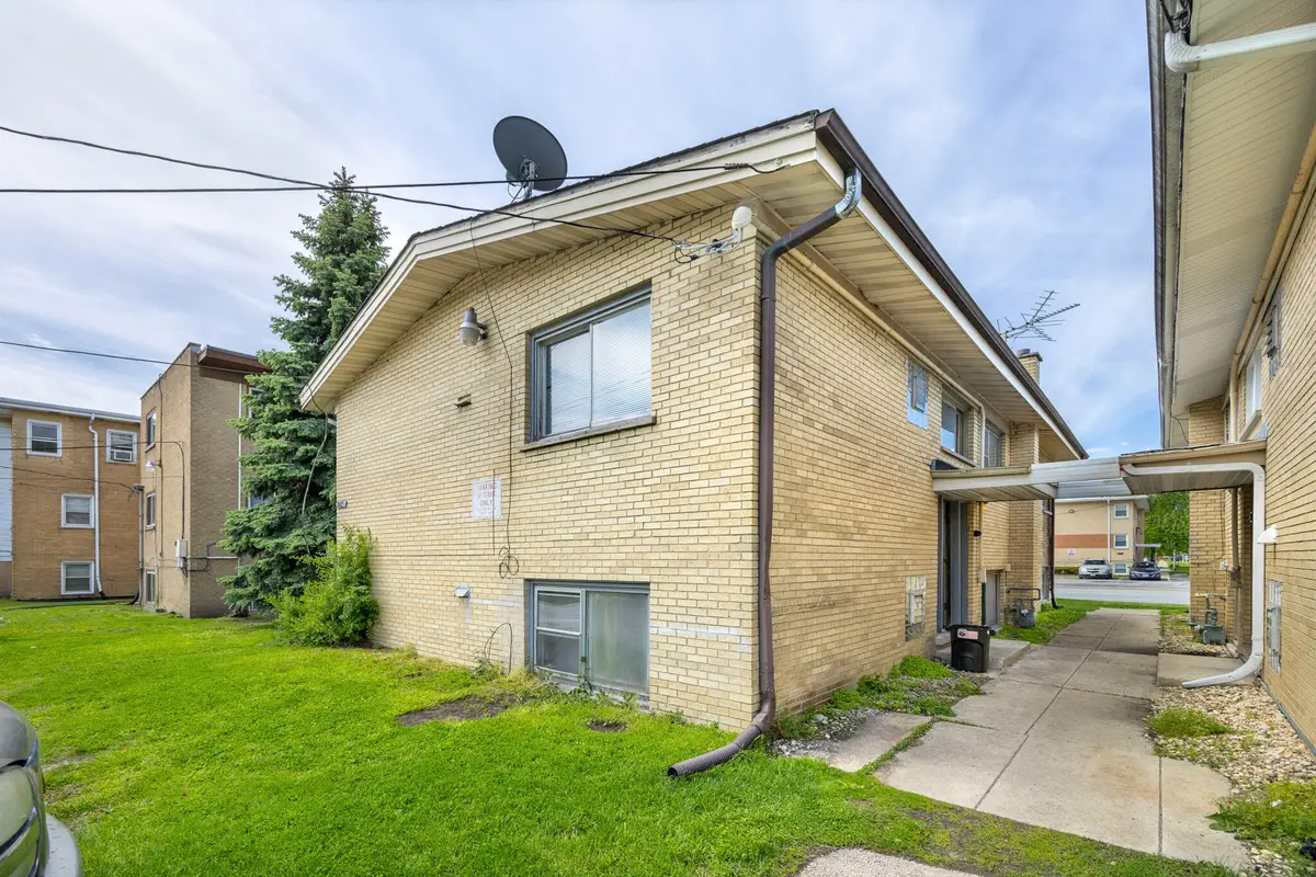 18425 Torrence Avenue, Lansing, IL 60438 - #1