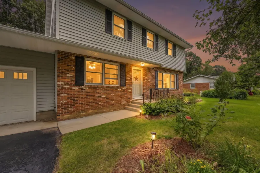 1247 Dogwood Drive, Chesterton, IN 46304 - #2