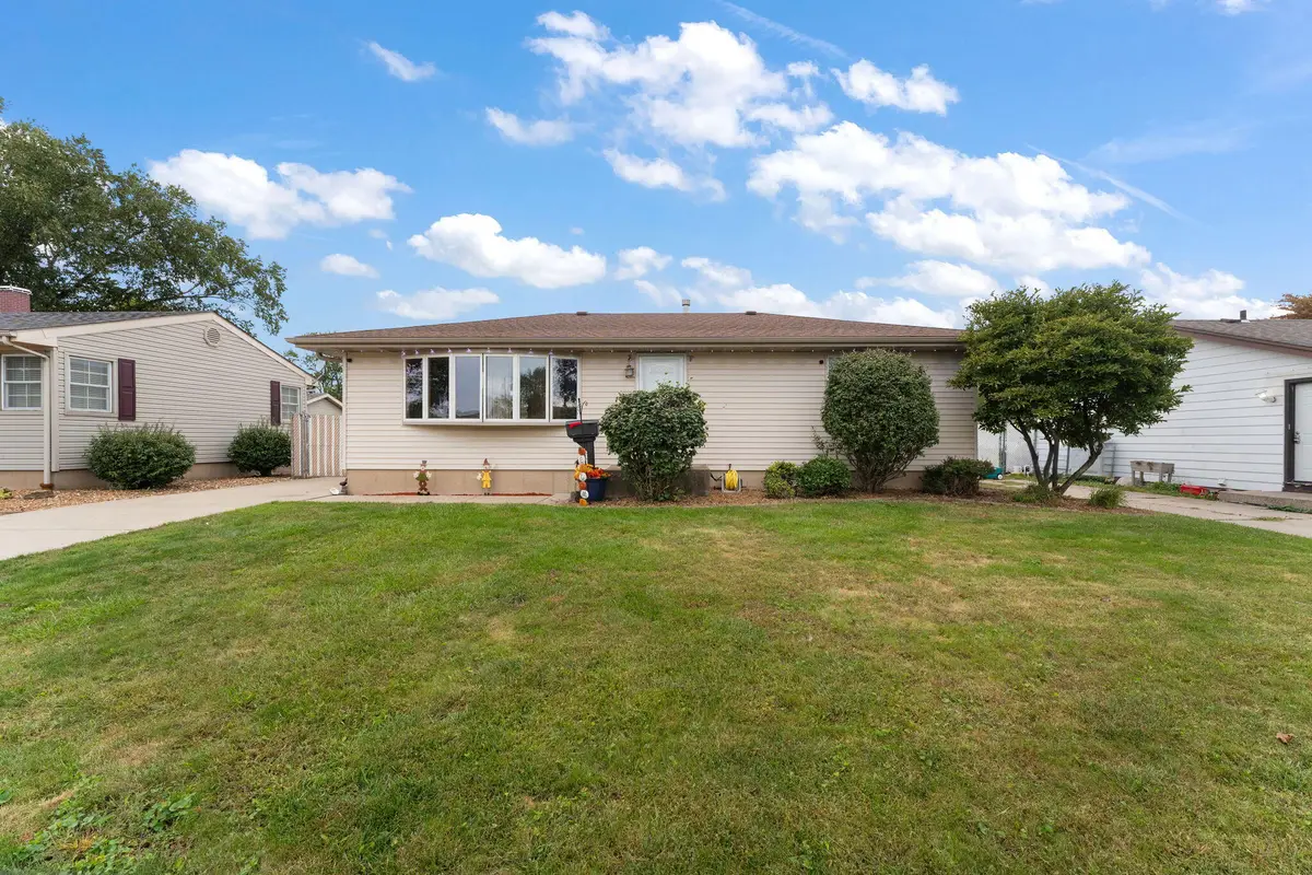 3527 43rd Street, Highland, IN 46322 - #1