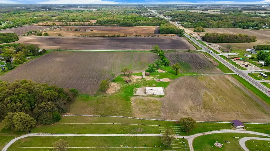 10134 N 500 E, Demotte, IN 46310 - #2