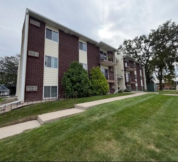 121 N West Street #16, Crown Point, IN 46307