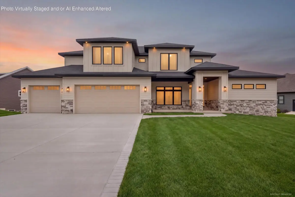 300 W Thistle Road, Valparaiso, IN 46385 - #1