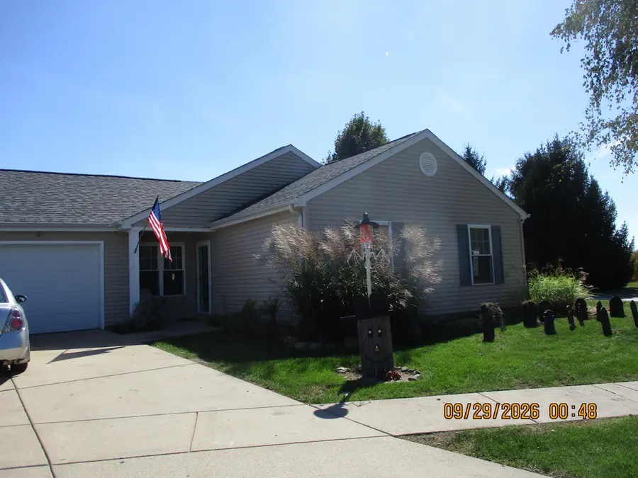 1585 Saugus Close, Valparaiso, IN 46385 - #3