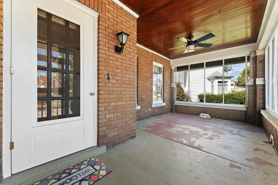 205 S Main Street, Knox, IN 46534 - #3