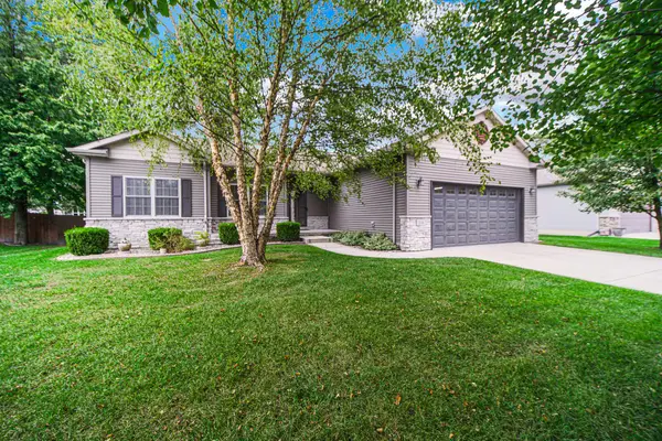 211 Trailcreek Drive, Chesterton, IN 46304