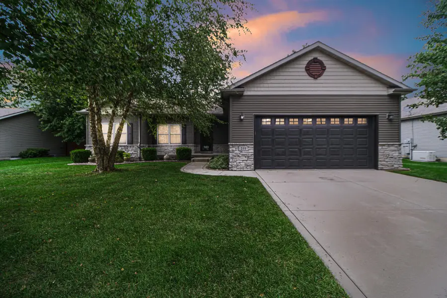 211 Trailcreek Drive, Chesterton, IN 46304 - #2