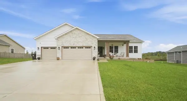530 Scenic View Avenue, Valparaiso, IN 46385