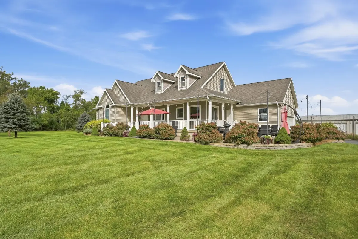 5932 County Rd 1400 N, Wheatfield, IN 46392 - #1