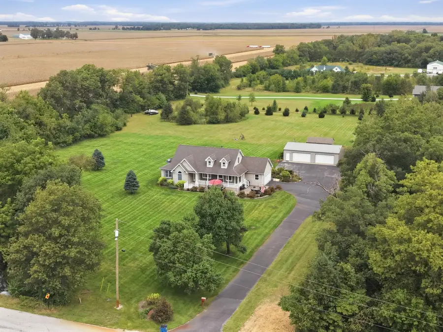 5932 County Rd 1400 N, Wheatfield, IN 46392 - #2