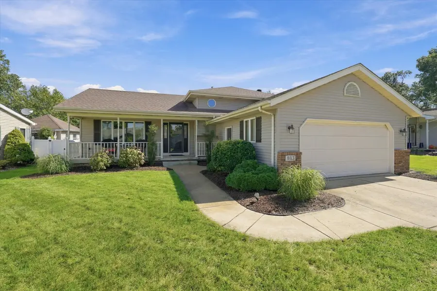 613 N Forest Avenue, Griffith, IN 46319 - #2