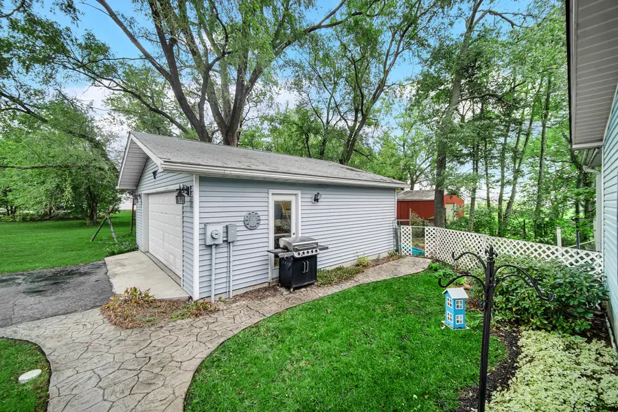 103 N Chicago Street, Hebron, IN 46341 - #2