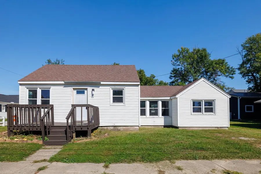 124 W School Street, Wolcott, IN 47995 - #2