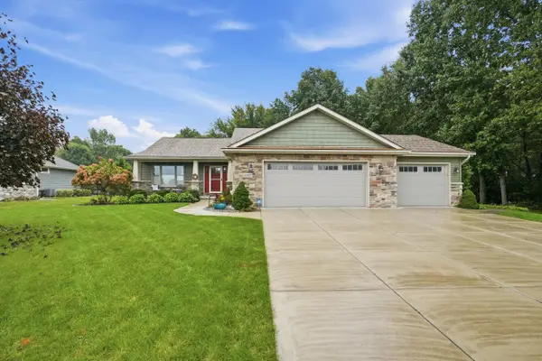 6107 Oak Valley Drive, Lowell, IN 46356