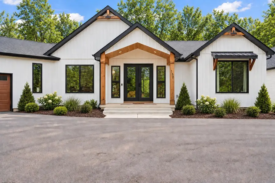 155 N 350 W, Valparaiso, IN 46385 - #3