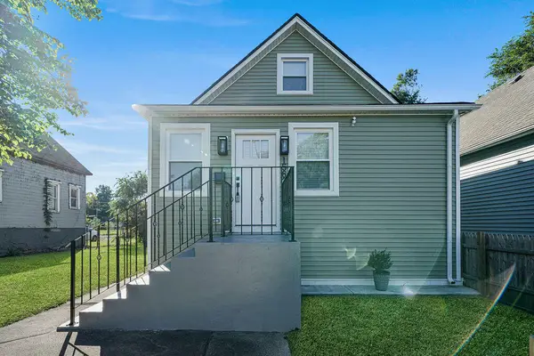 1562 Mckinley Street, Gary, IN 46404