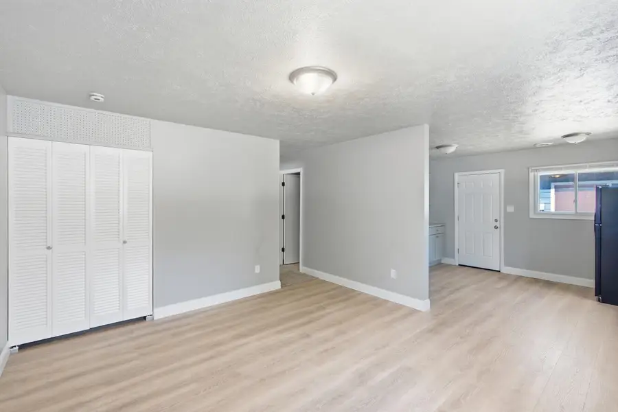214 Pleasant Avenue, Michigan City, IN 46360 - #3