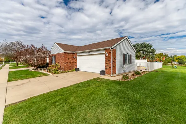 302 Amber Lane, Lowell, IN 46356