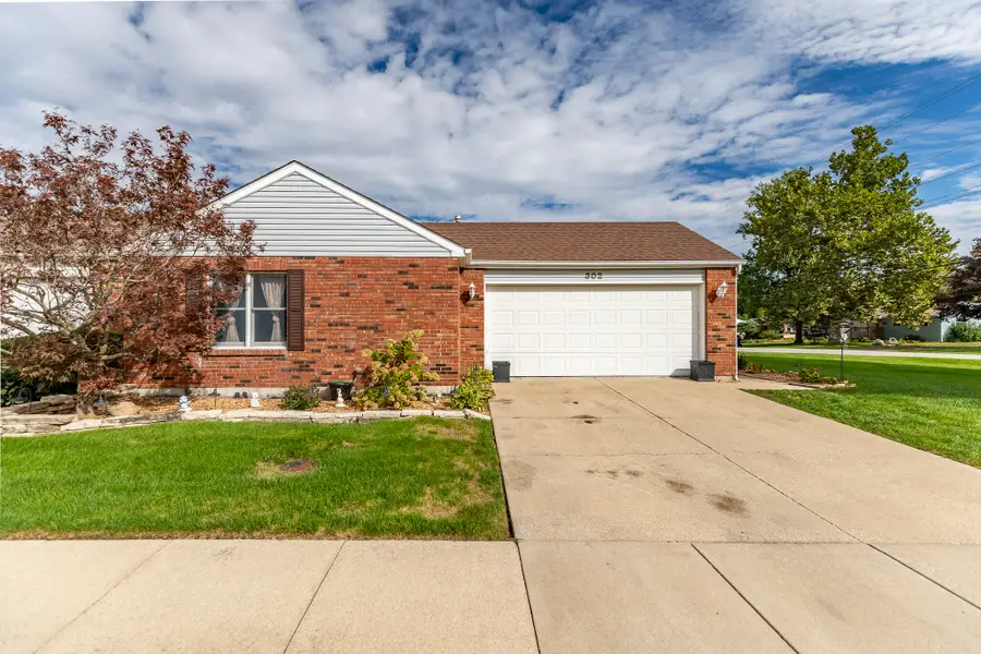 302 Amber Lane, Lowell, IN 46356 - #2
