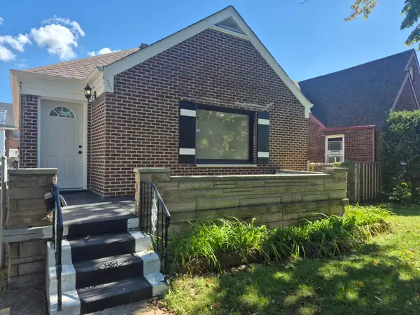 561 W Taft Street, Gary, IN 46404
