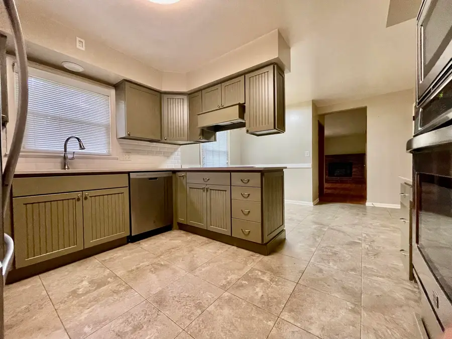 2505 Dorset Drive, Valparaiso, IN 46383 - #3