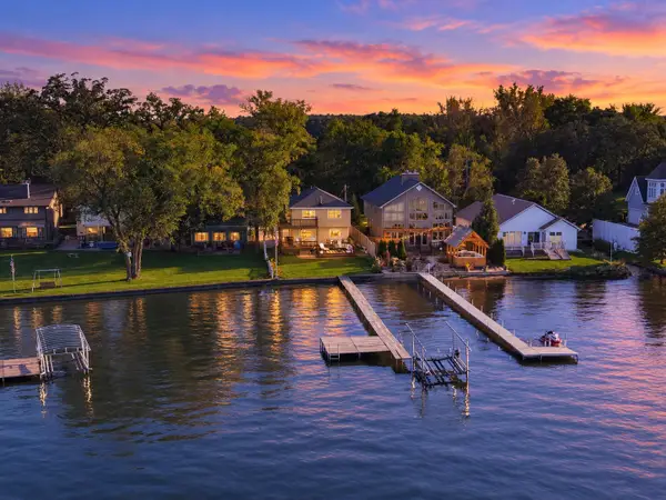 8204 Peterson Boulevard, Cedar Lake, IN 46303