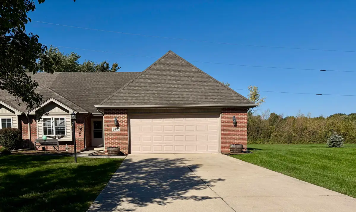 6870 Avocet Circle, Hobart, IN 46342 - #1
