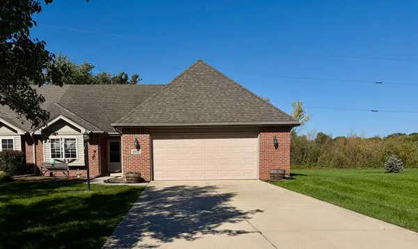 6870 Avocet Circle, Hobart, IN 46342