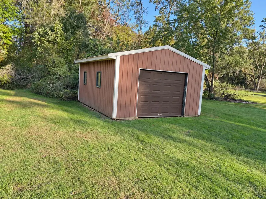 1035 N 200 W, Valparaiso, IN 46385 - #2