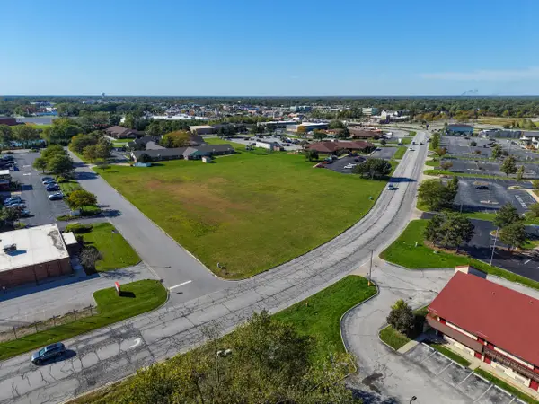 780 E 83rd Avenue, Merrillville, IN 46410