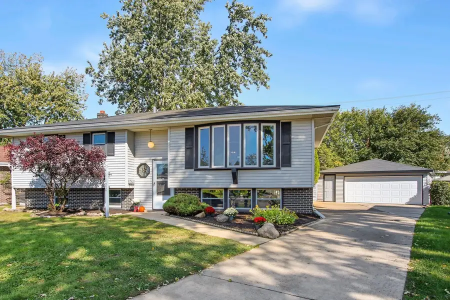 9120 Prairie Avenue, Highland, IN 46322 - #2