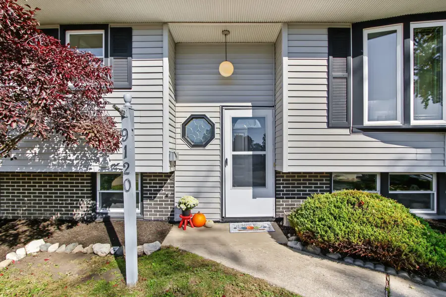 9120 Prairie Avenue, Highland, IN 46322 - #3