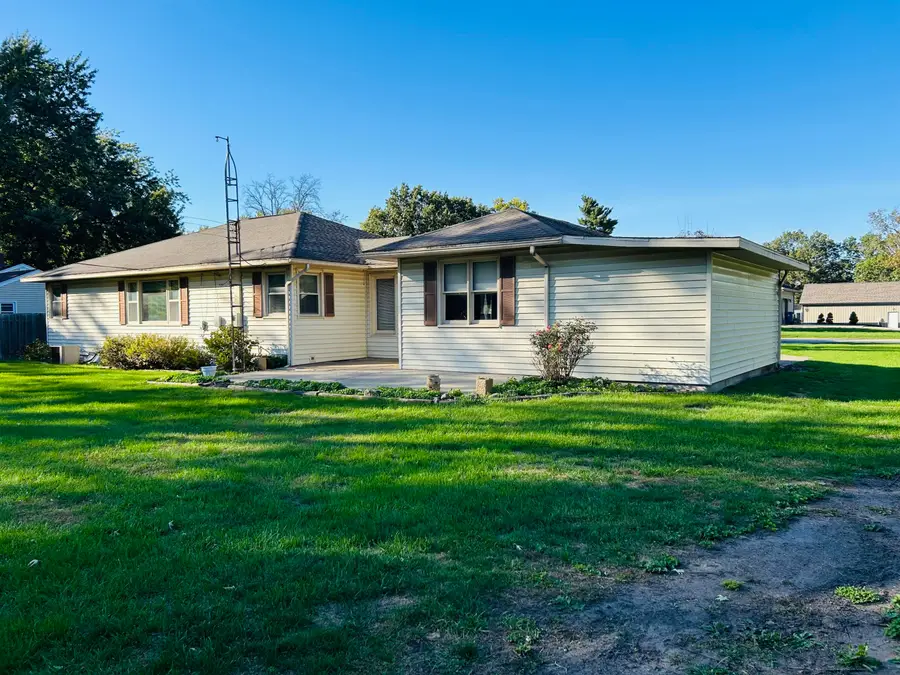201 W Stevenson Street, Morocco, IN 47963 - #3