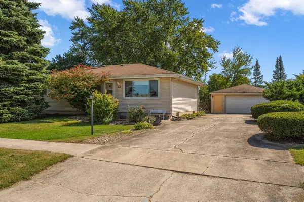 423 Stratford Lane, Schererville, IN 46375