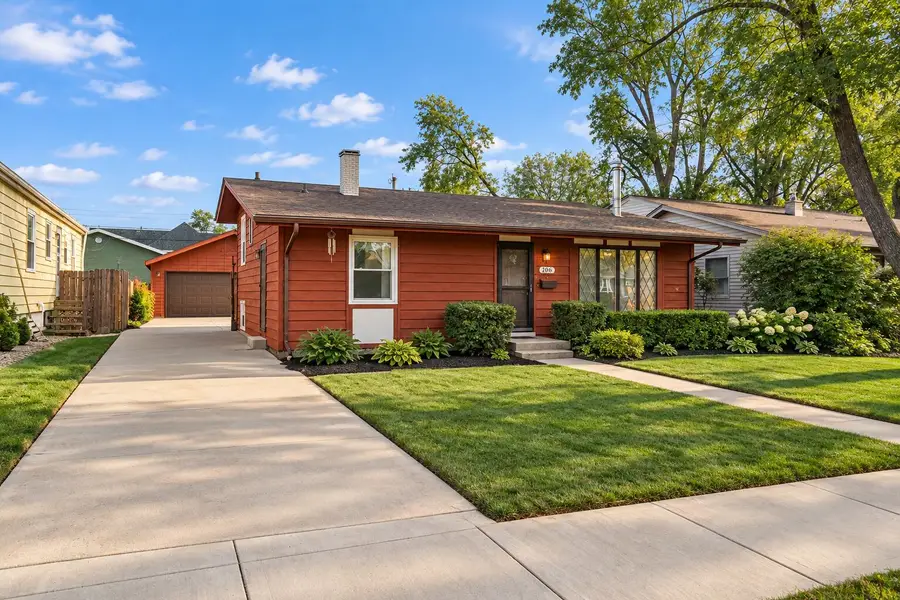 206 E Manor Drive, Griffith, IN 46319 - #2