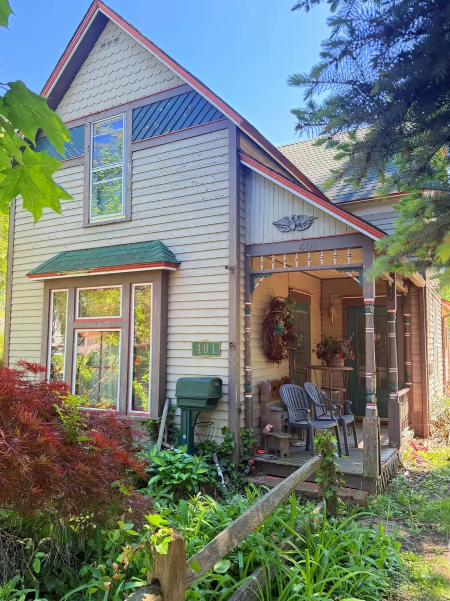 403 E North Street, Crown Point, IN 46307 - #2