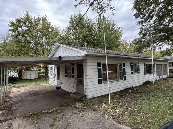 5286 E Woodland Drive, Knox, IN 46534