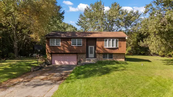 938 N 400 E, Chesterton, IN 46304