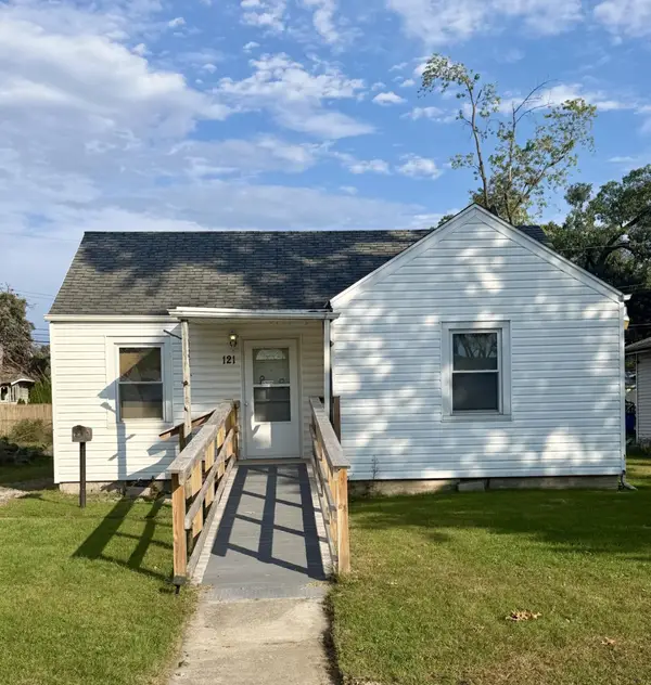 121 N Raymond Street, Griffith, IN 46319