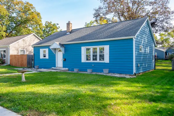 1012 Elmhurst Street, Valparaiso, IN 46385