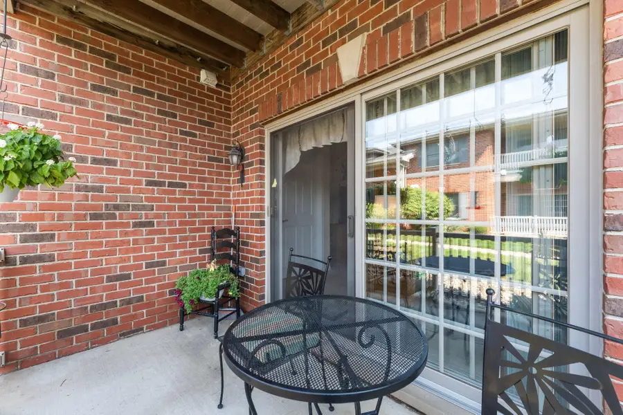 607 Cambridge Court #1d, Munster, IN 46321 - #3